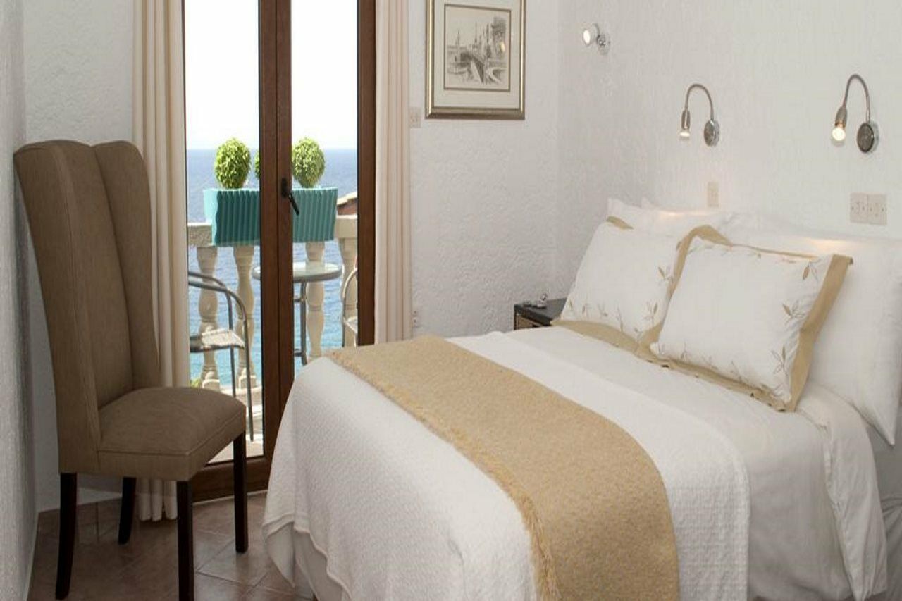 Hotel Cattleya Kokkari Extérieur photo