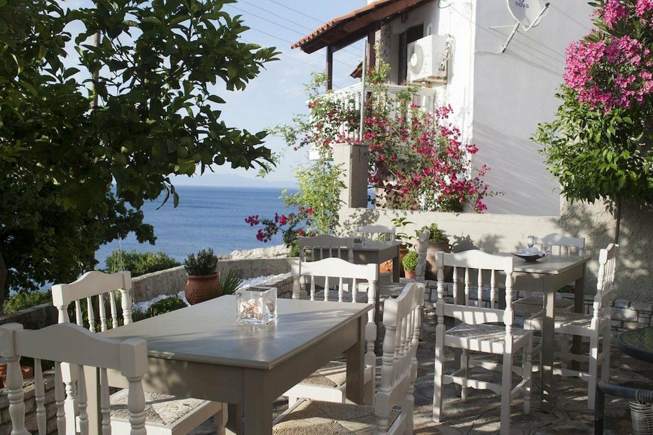 Hotel Cattleya Kokkari Extérieur photo